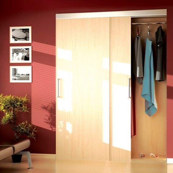 Раздвижные двери для гардеробной комнаты